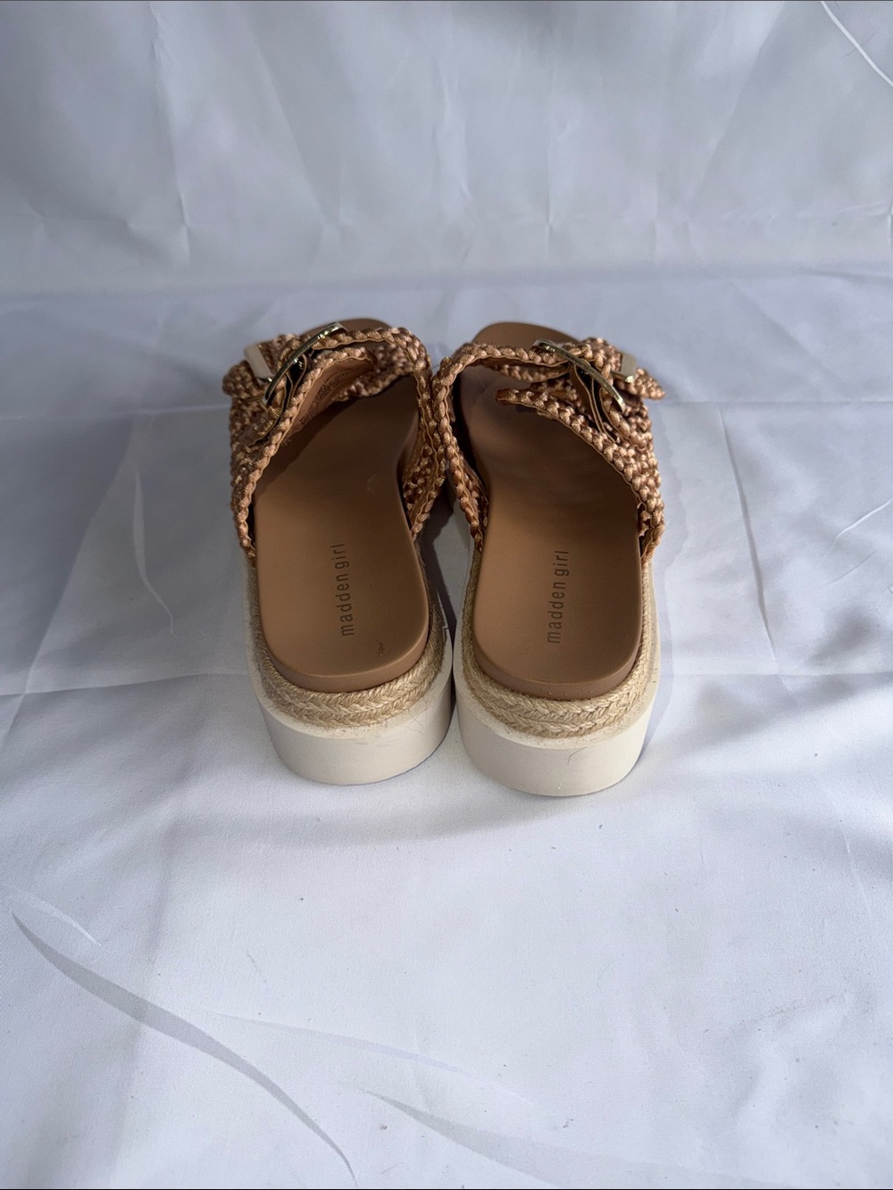 Madden Girl Mythical Crochet Platform Slide Sandals Natural 10 Like New - Picture 3 of 6